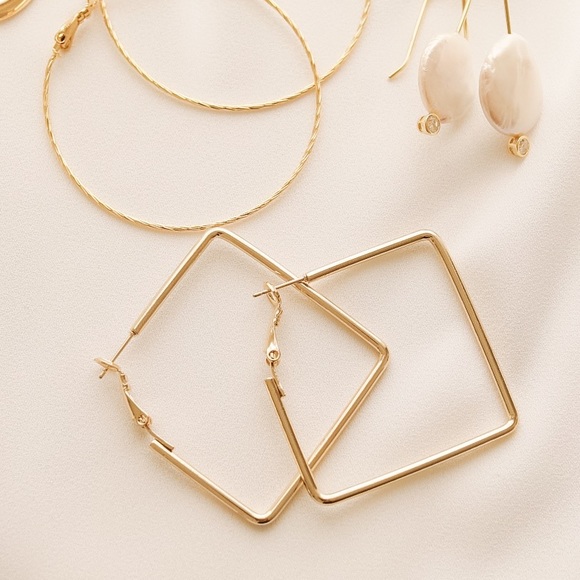 SoldOut11thStreet - Picture 5 of 7